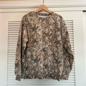 Goodie Two Sleeves Camouflage Crewneck Small